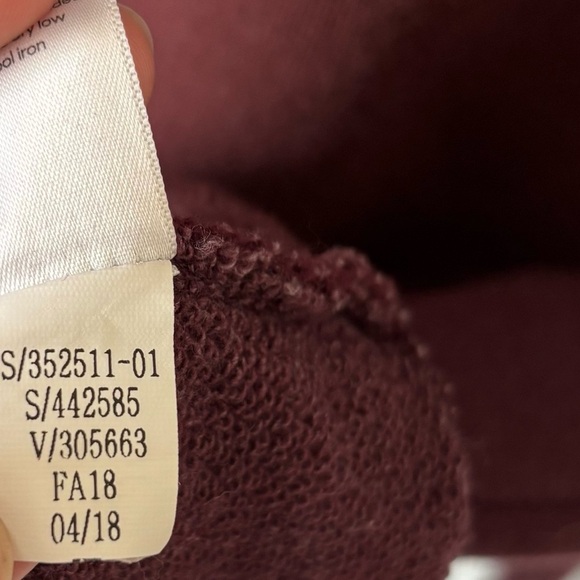 Athleta Embrace Sweater Dress Burgundy Belted Tie Waist Athleisure Short Sleeve - Picture 11 of 11